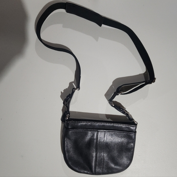 Coach Handbags - Vintage Coach Black Leather Swingpack Bag Tassel Crossbody Messenger Purse
